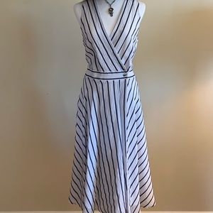 Woman’s sleeveless Wrap Dress